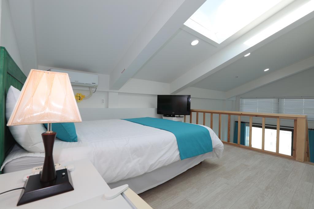 Gangneung Sea View Pension Exterior photo